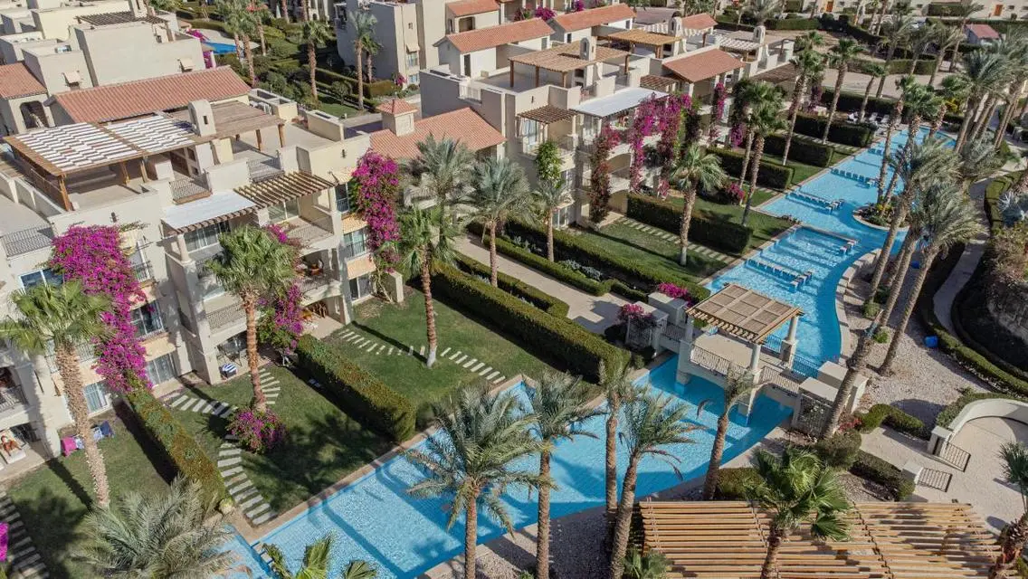 Luxury Apartment for Sale with Lake View