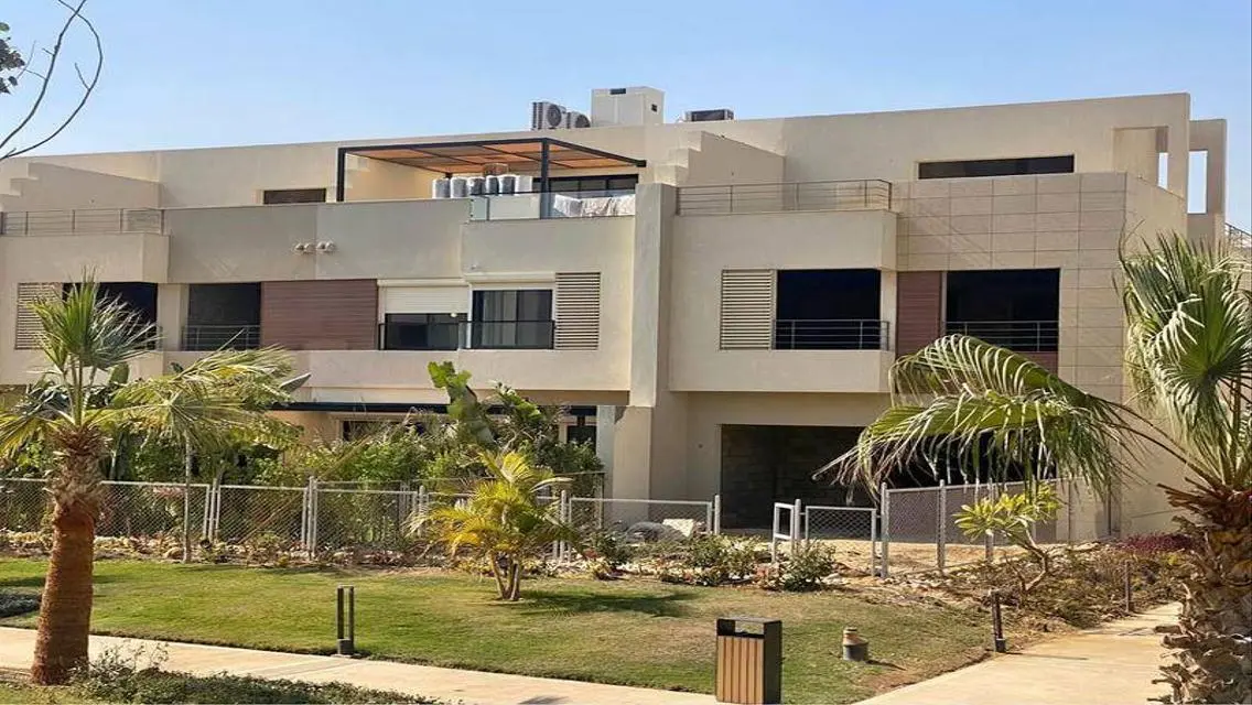 Luxury Villa with Private Garden and Pool