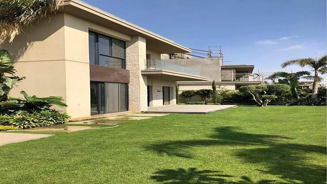 Luxury Fully Finished Apartment in Prime Location