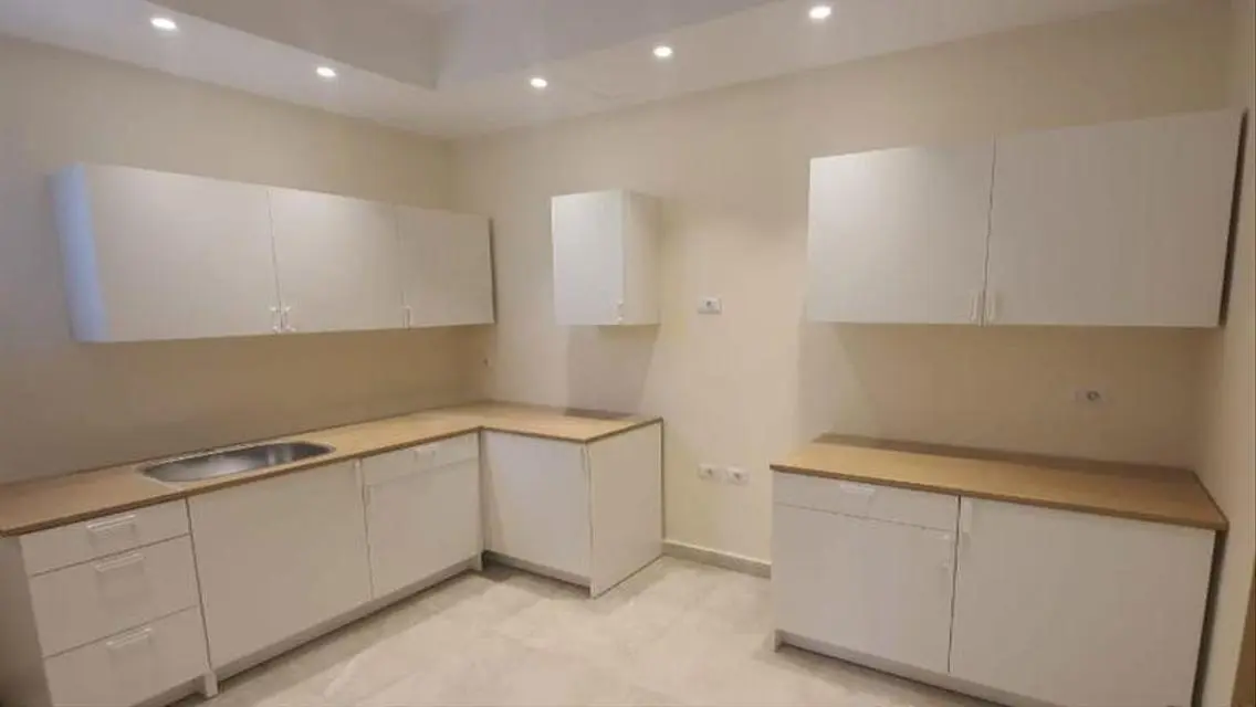 Luxury 200 sqm Apartment in the Heart of the City