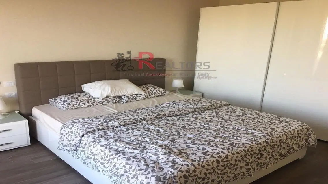 1st Row Golf Villa with Private Pool