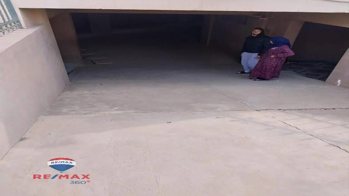 فيلا مميزة للبيع -380-