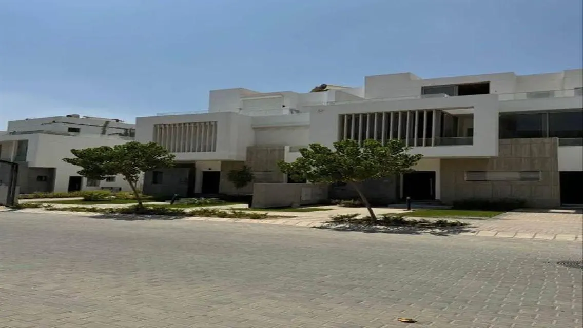 Luxury Villa with Garden and Shared Pool in Prime Location