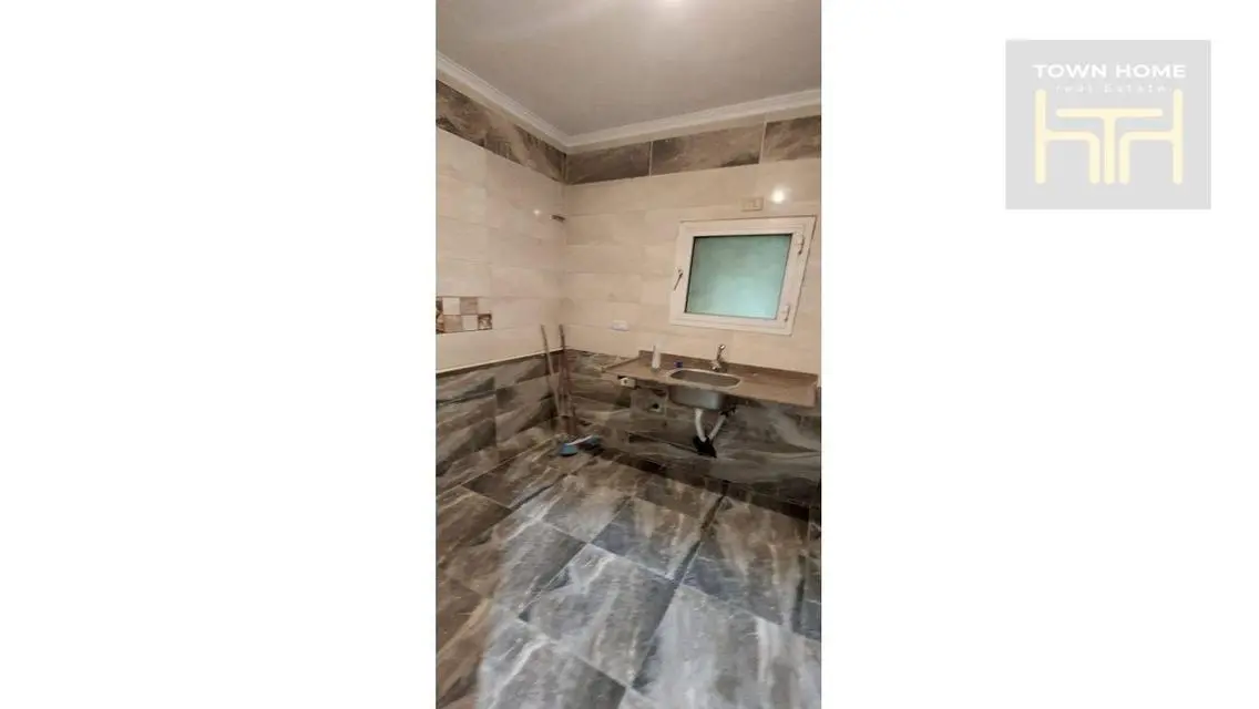Luxury Apartment with Private Garden in Prime Location