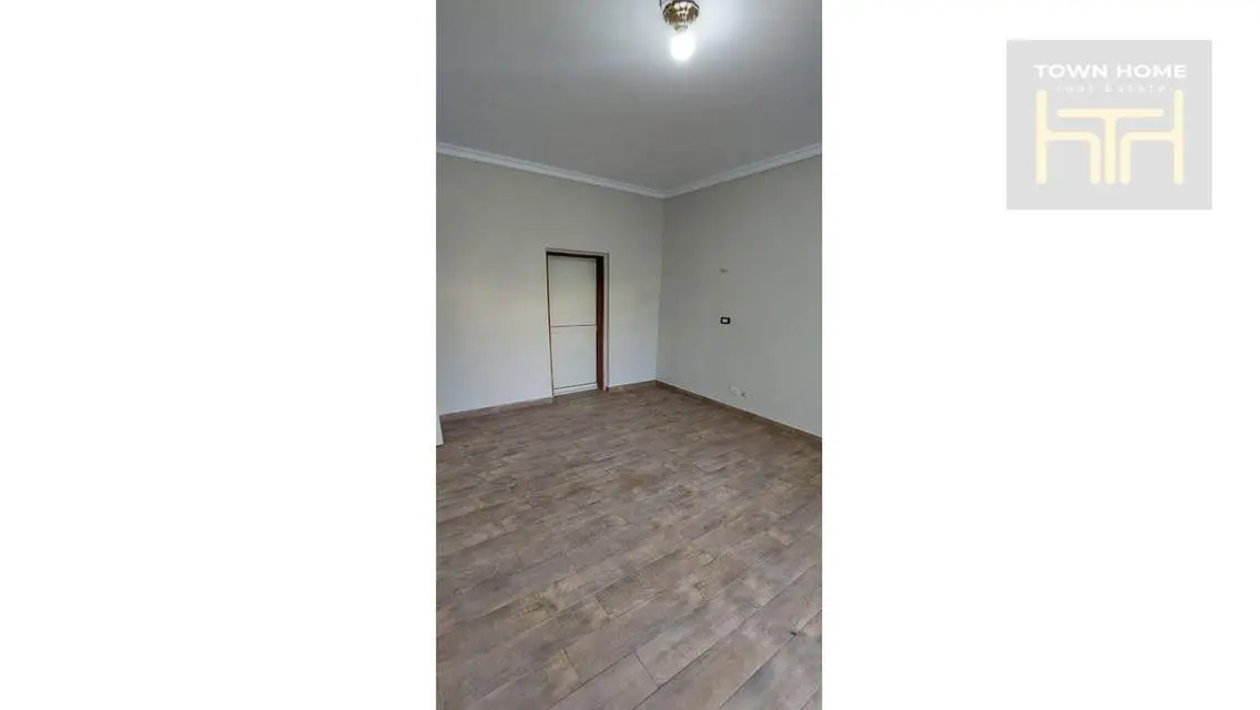 Luxury Apartment with Private Garden in Prime Location