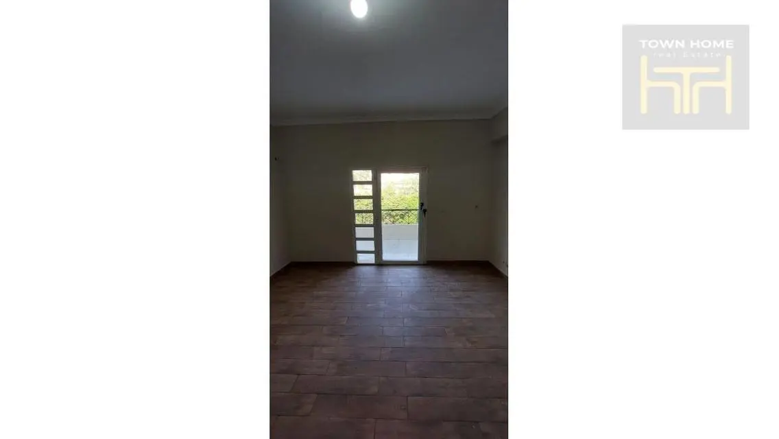 Luxury Apartment with Private Garden in Prime Location