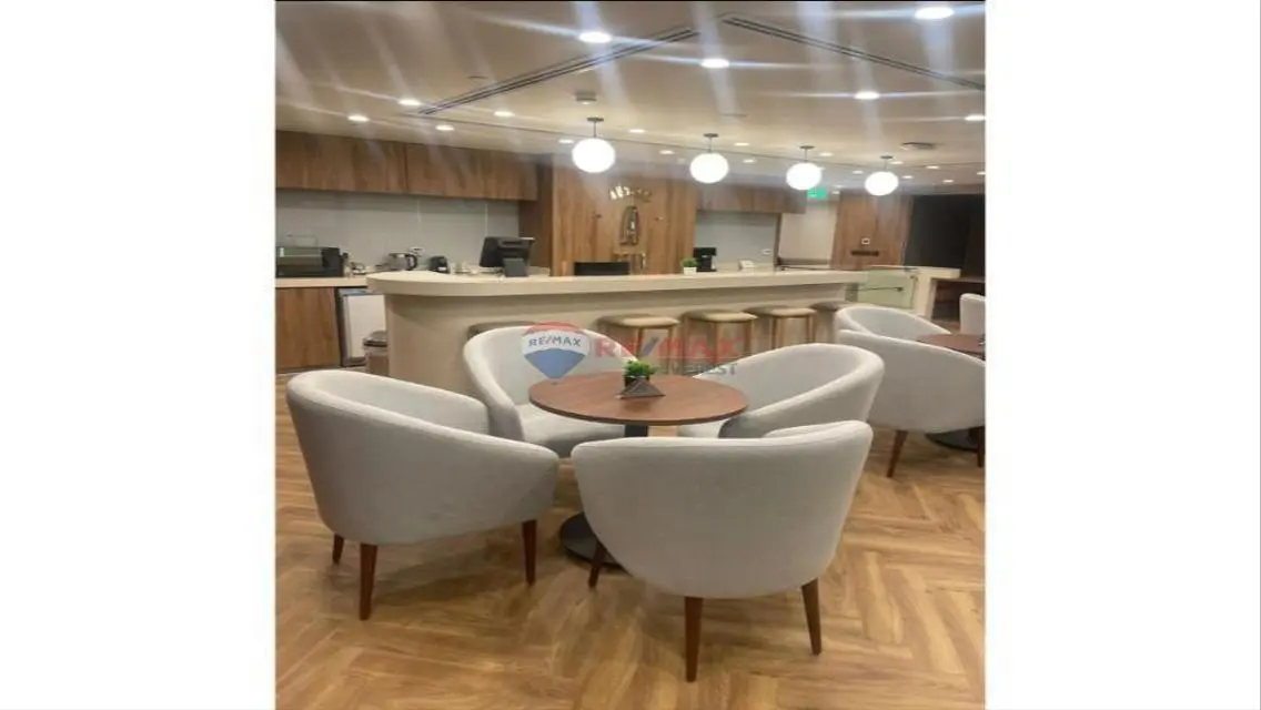 Luxurious Office Space Available in a Prime Location