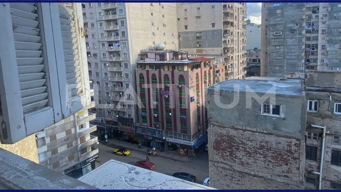 وحدة سكنية جديدة رائعة بمساحة متر
