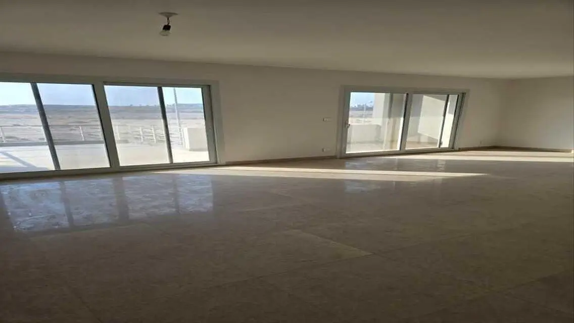 Luxury Apartment for Rent with 257 Sq Meter Space