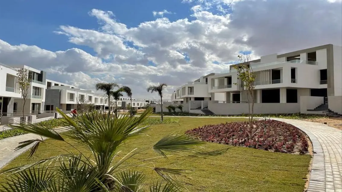 Luxury Villa for Sale 305 sqm with Private Garden in the Heart of the City