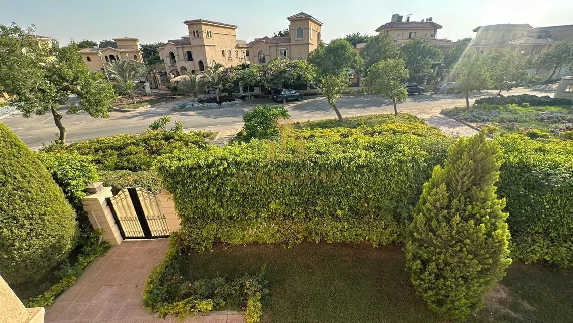Luxury Villa for Sale in VG2-11