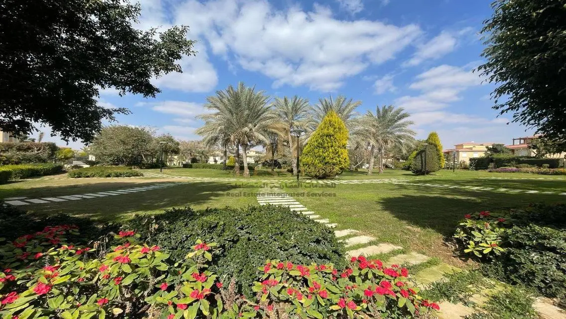 Luxury Villa for Sale in VG2-11
