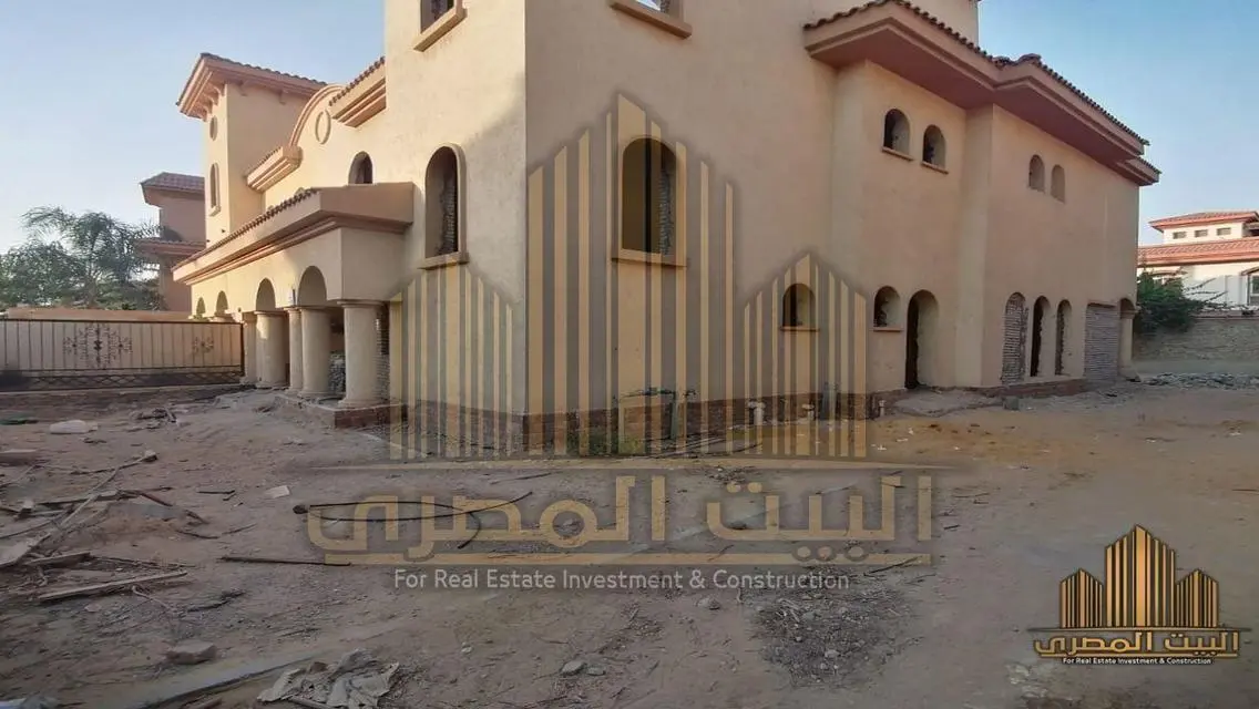 Luxury Living in this Unique Property