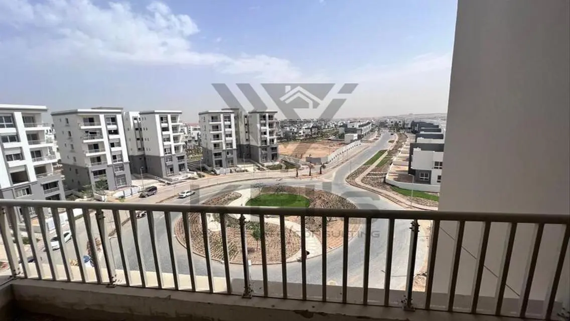 شقة فاخرة للبيع بمساحة 375 متر في داماك