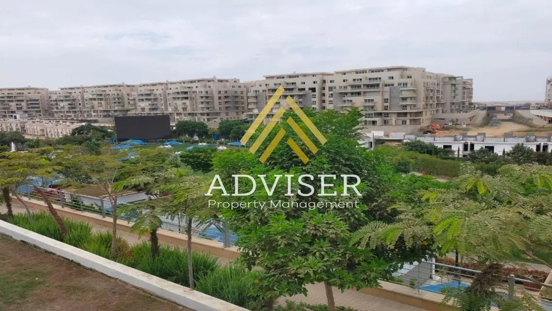 Luxury Villa for Sale with Private Garden and Pool in Prime Location