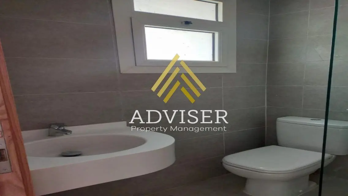 Luxury Villa for Sale with Private Garden and Pool in Prime Location