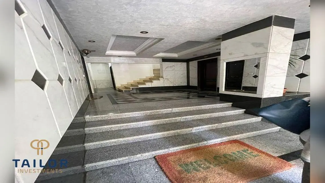 شقة فاخرة للإيجار بموقع متميز