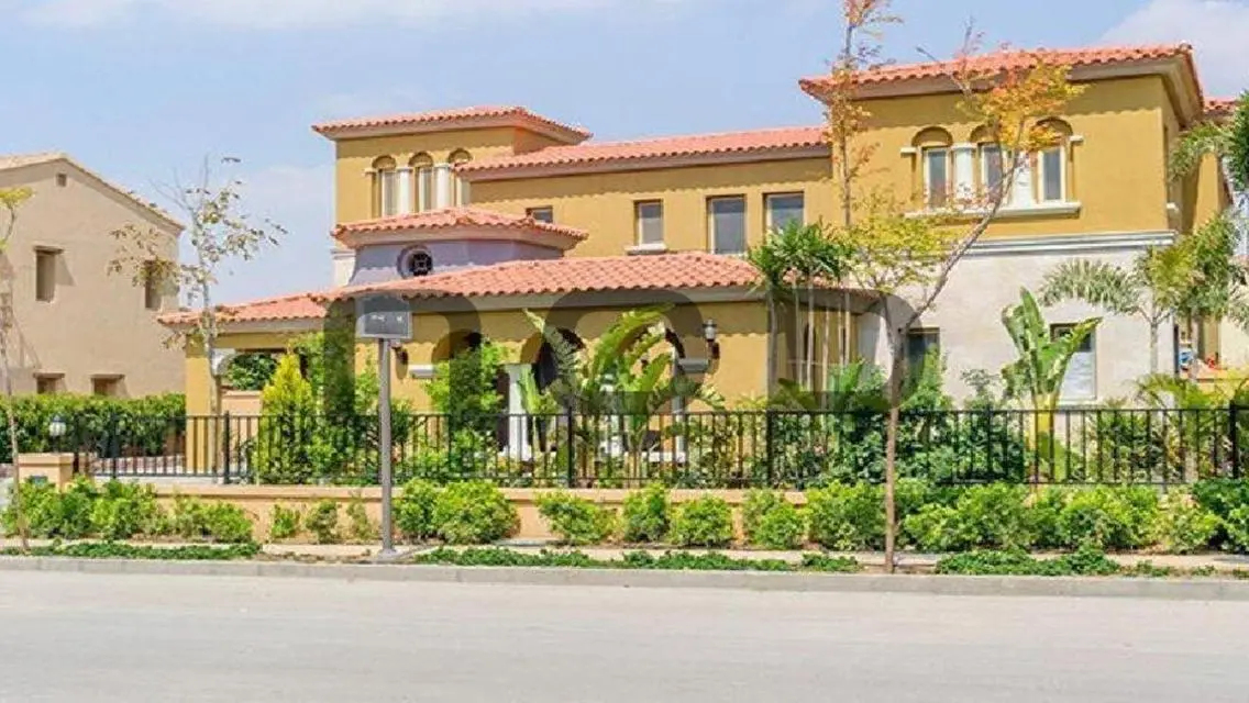 Luxury Unit in Downtown with Unique Space