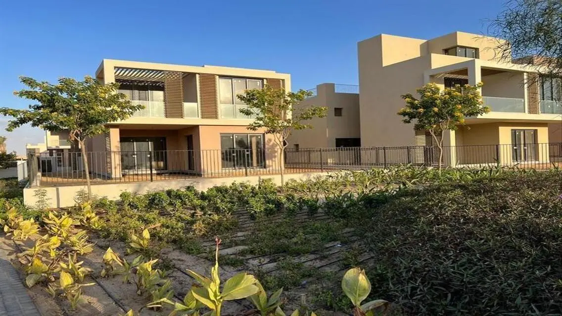Luxury Villa for Sale with Private Pool and Garden in Prime Location