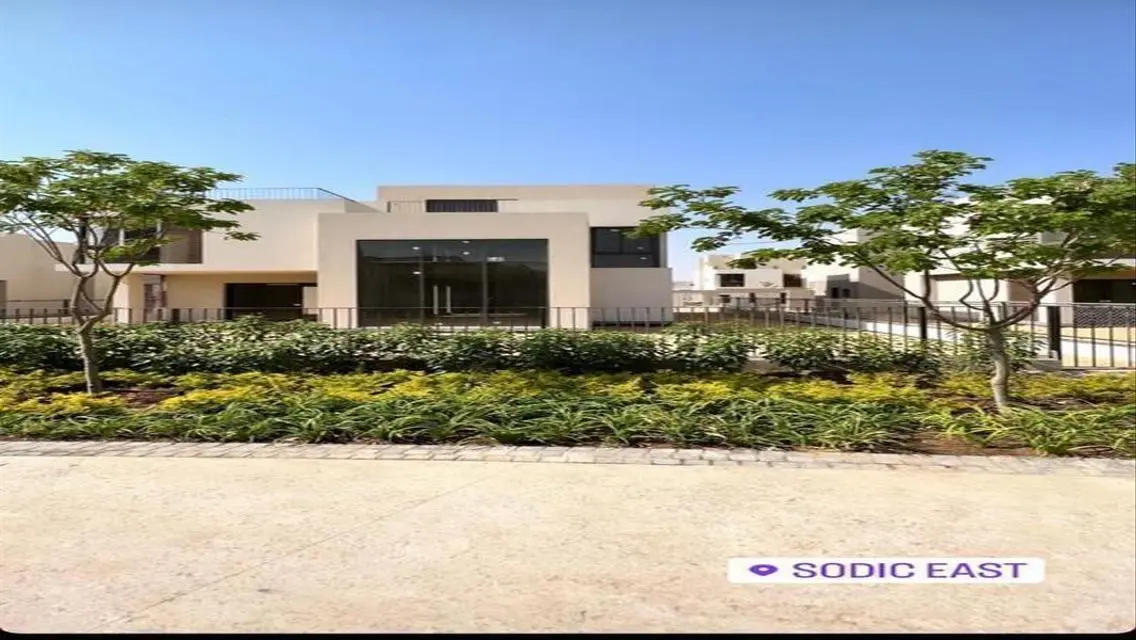 Luxury Villa for Sale with Private Pool and Garden in Prime Location