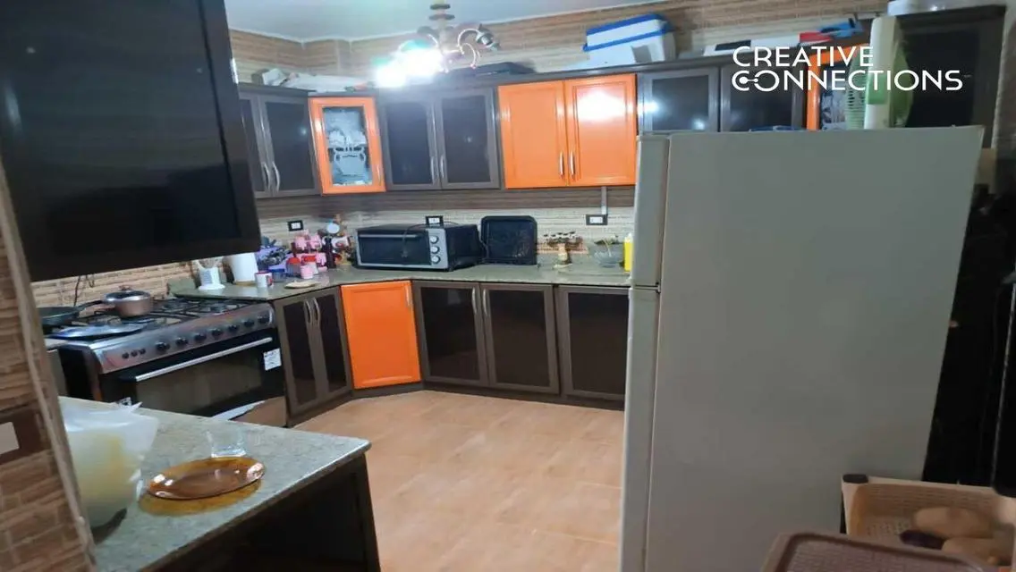 شقة فاخرة للبيع بمساحة واسعة