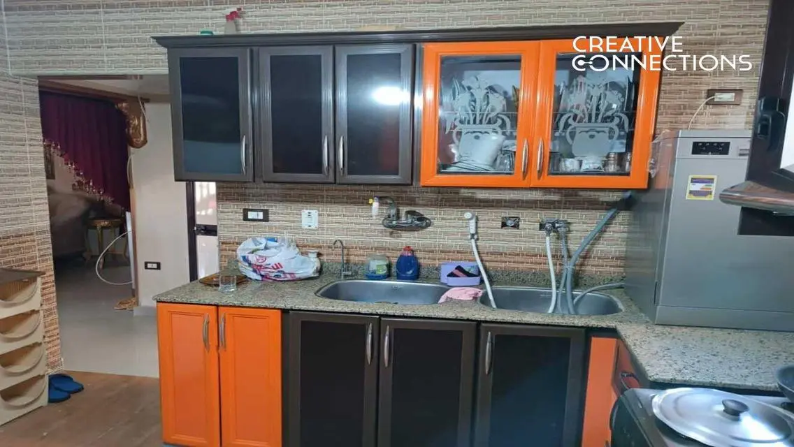 شقة فاخرة للبيع بمساحة واسعة
