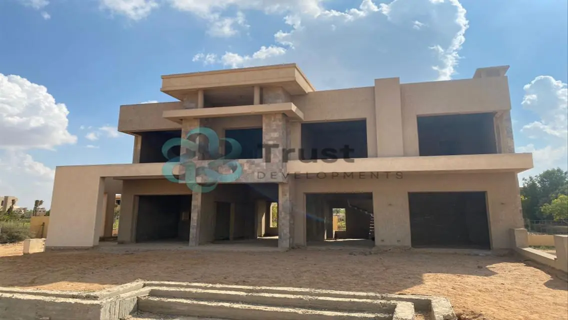 Luxury Villa with Private Pool and Garden