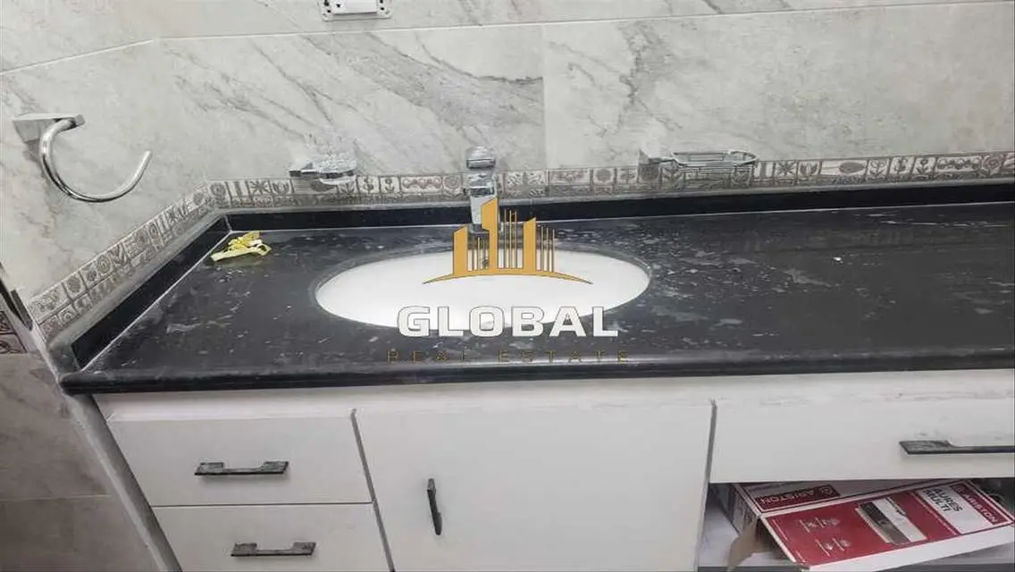 Luxury Apartment with Modern Amenities in Code-Villette