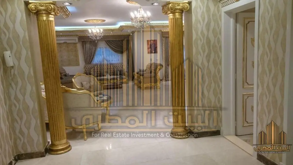 منزل مستقل فاخر بمساحة شاسعة