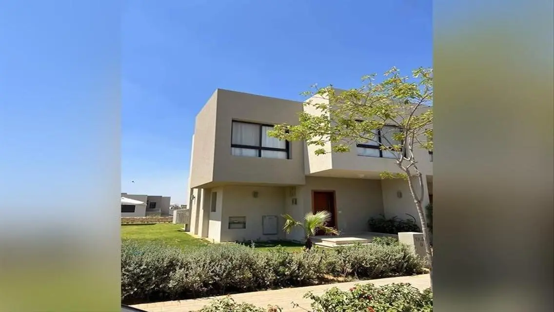 Luxury Villa with Private Garden and Pool