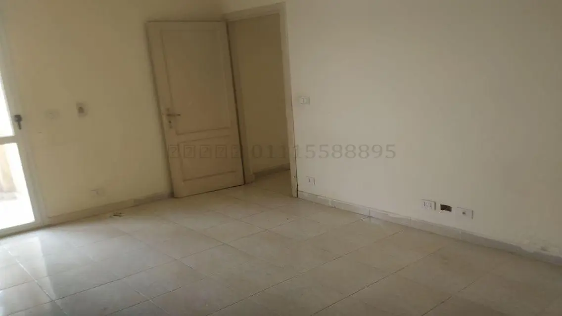 شقة فاخرة بموقع مميز للبيع