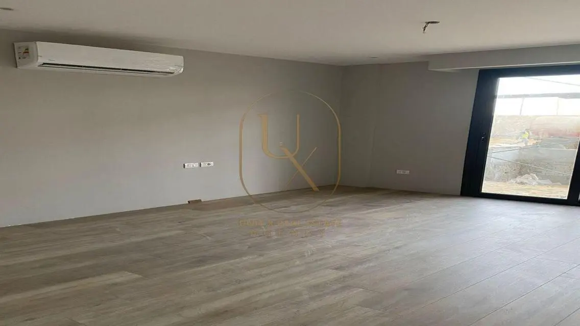 قرية وست - فيلا فاخرة للبيع