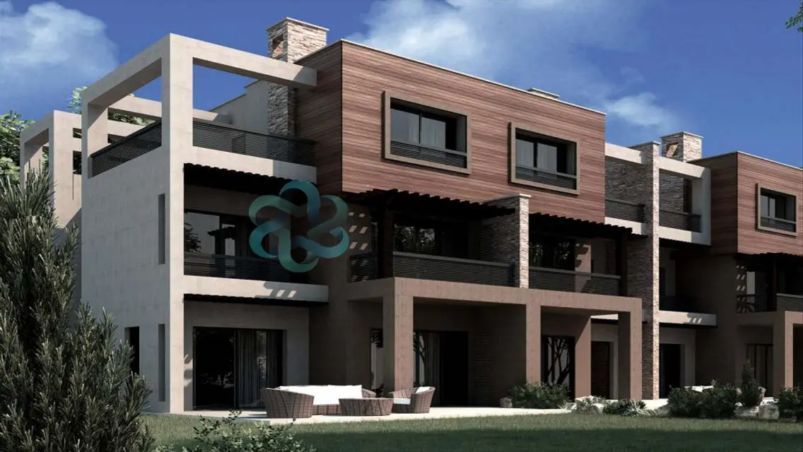 Luxurious Villa for Sale with Private Garden and Stunning Views