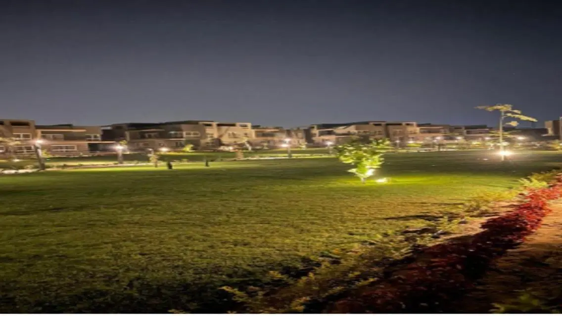Luxurious Property with Ample Space and Amenities