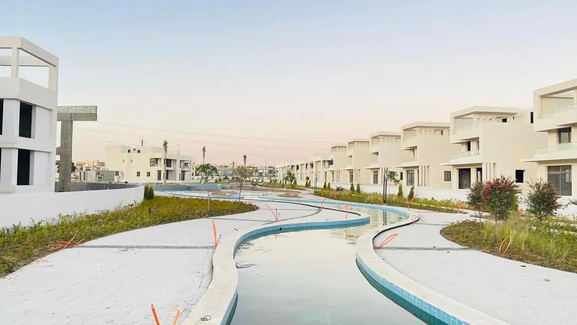 Luxury Apartment in Lake West - Cairo