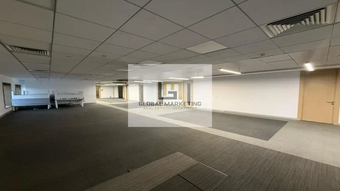 Exceptional Office for Rent - 675 Square Meters