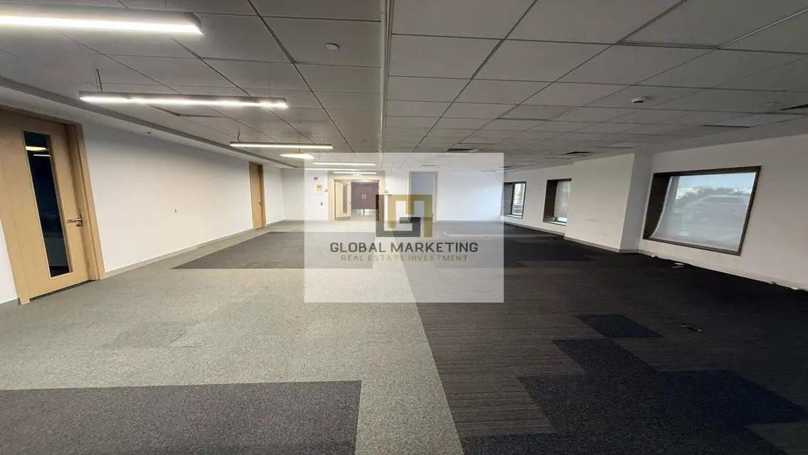 Exceptional Office for Rent - 675 Square Meters
