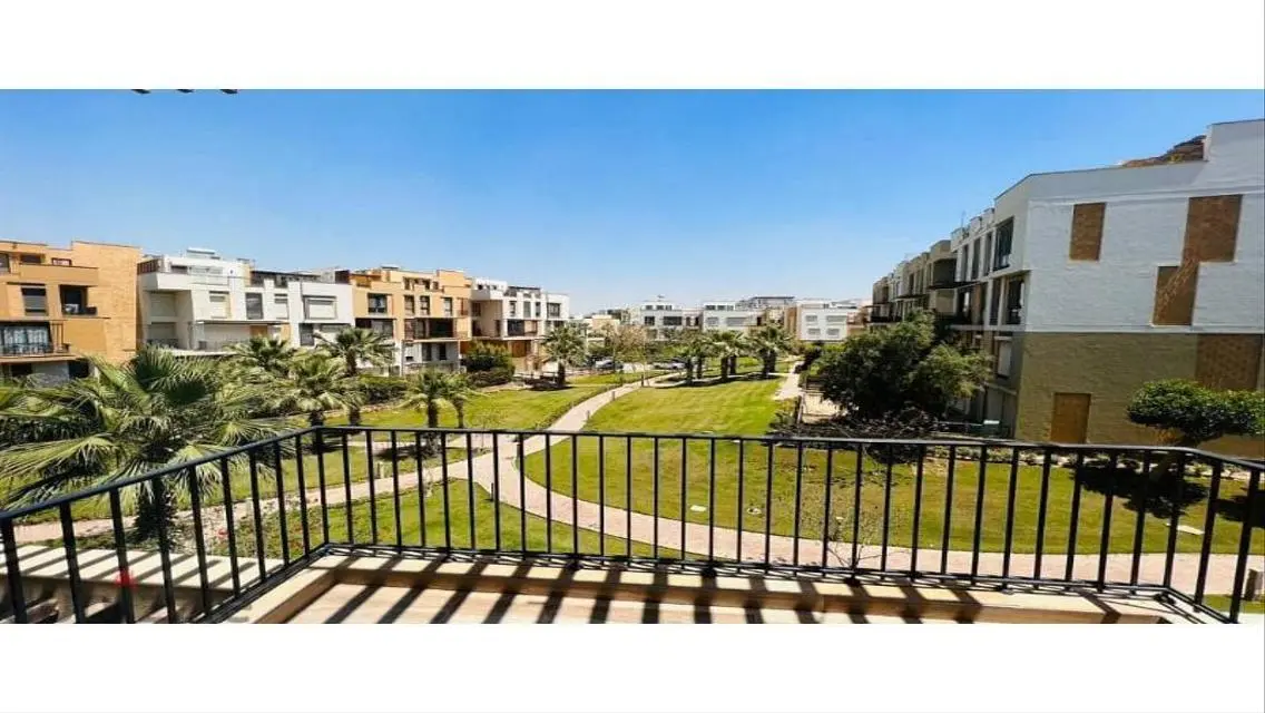 Modern duplex - view landscape in Westown
