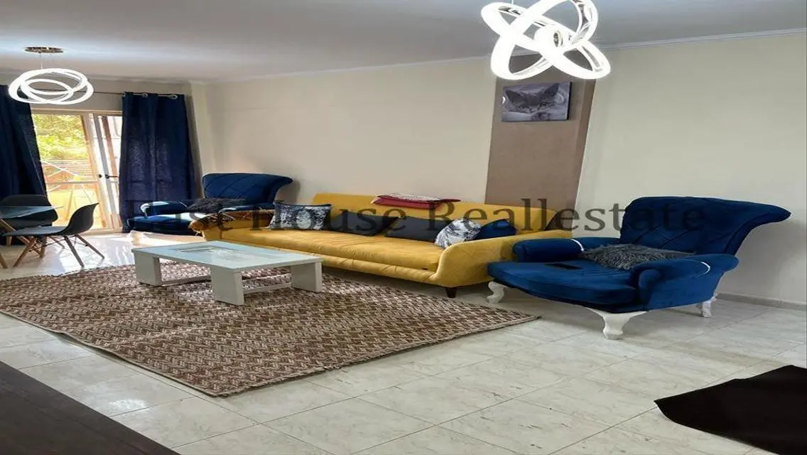 شقة رائعة للبيع بمساحة مريحة