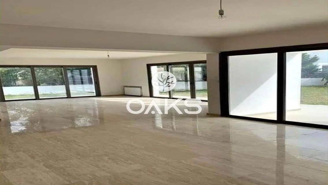 Luxury Villa with Stunning Lake View at an Attractive Price