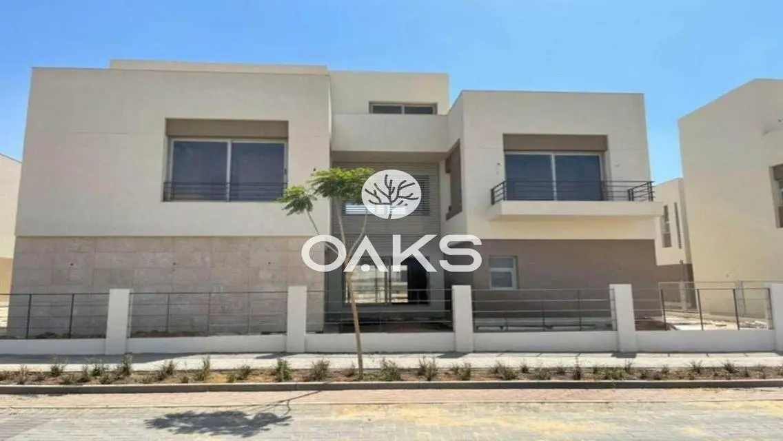 Luxury Villa with Stunning Lake View at an Attractive Price