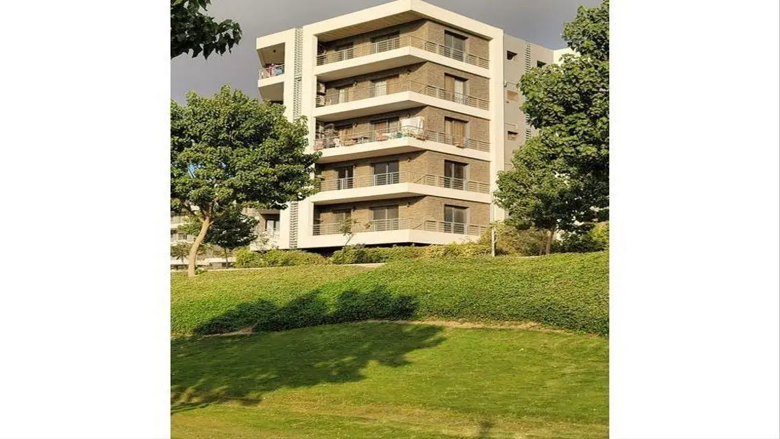 Luxury Apartment in Taj City Compound - 85