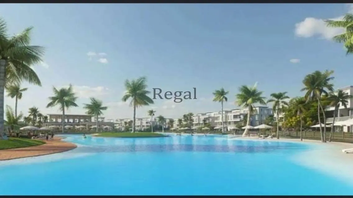 Luxury 3-Bedroom Apartment with Lake View