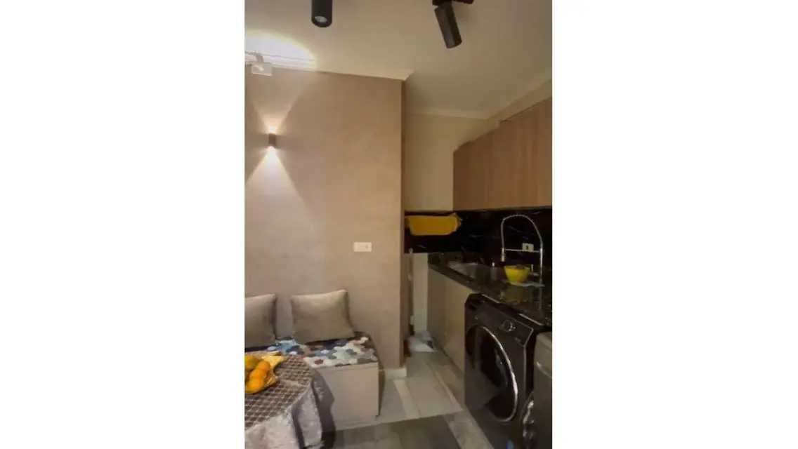 Luxurious Apartment for Rent Overlooking Lakes