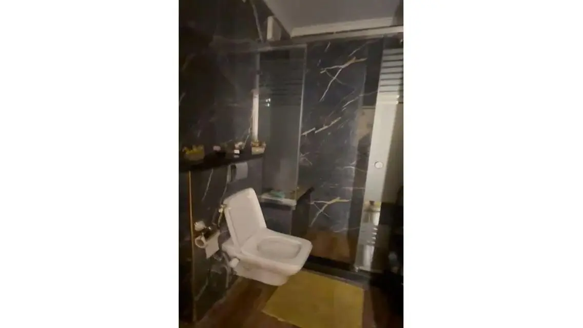 Luxurious Apartment for Rent Overlooking Lakes