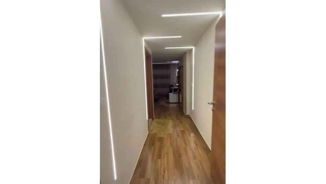 Luxurious Apartment for Rent Overlooking Lakes