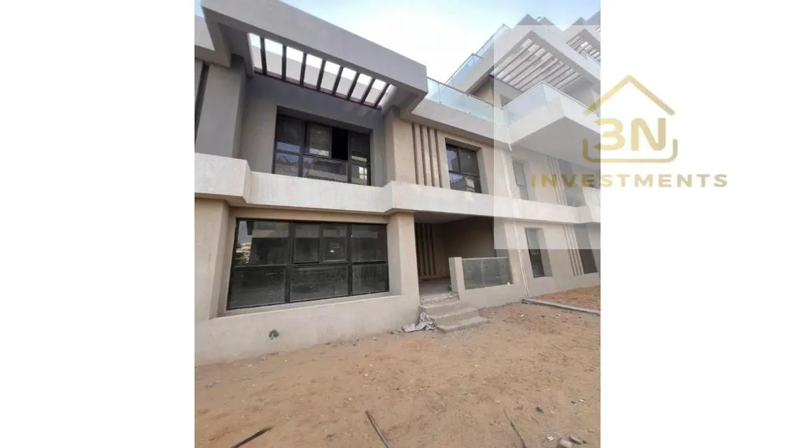 Luxurious Villa for Sale with Private Pool and Garden
