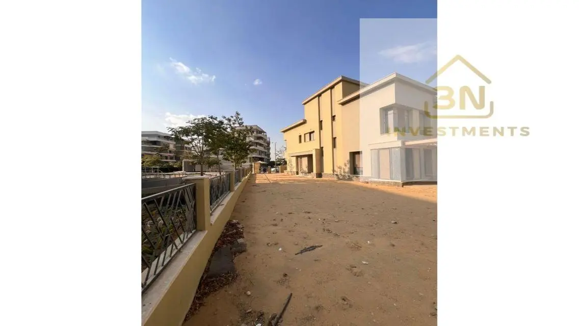 Luxurious Villa for Sale with Private Pool and Garden