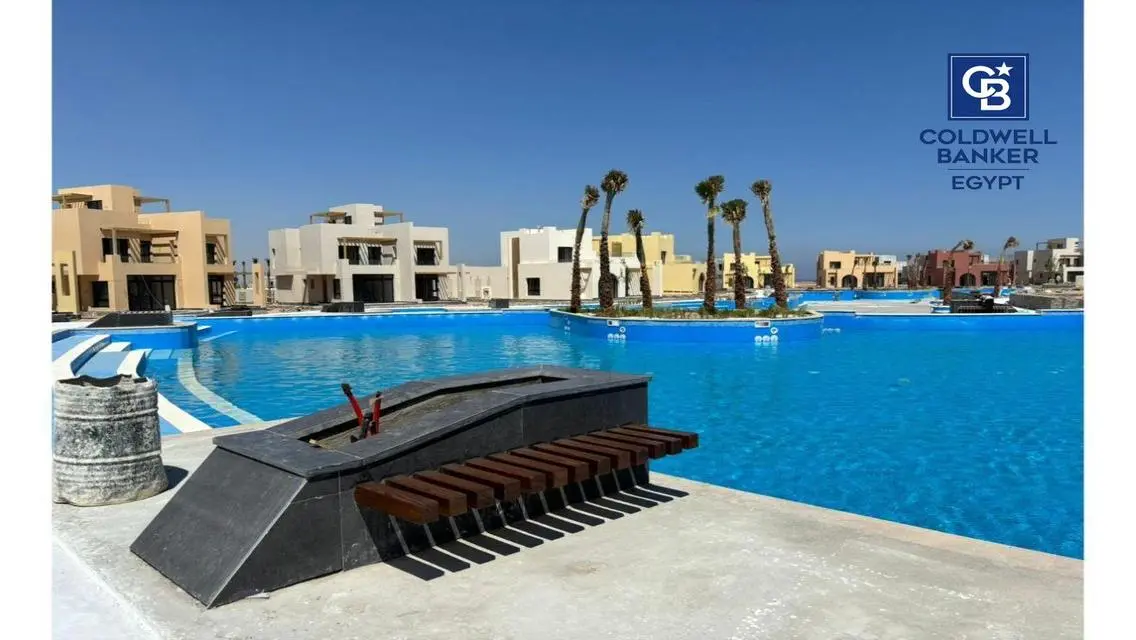 Luxury Villa for Sale with Stunning Lake Views