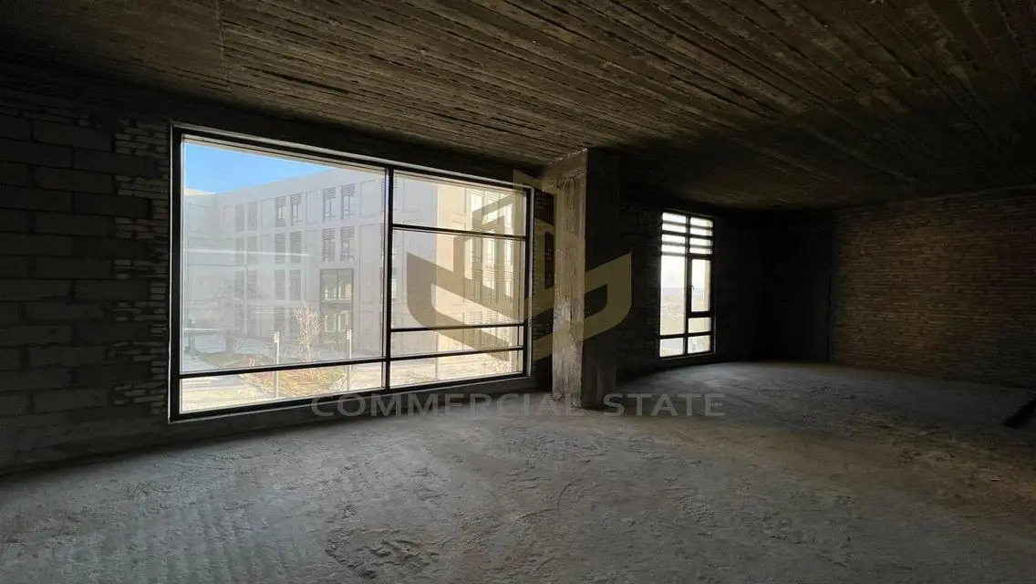 Commercial Property of 79 Sq M in Excellent Condition